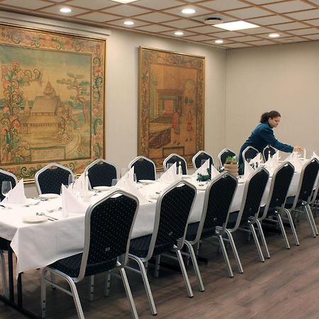 Henriks Hotell Skien Extérieur photo