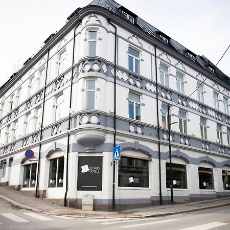 Henriks Hotell Skien Extérieur photo