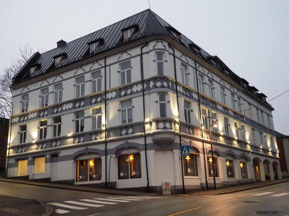 Henriks Hotell Skien Extérieur photo