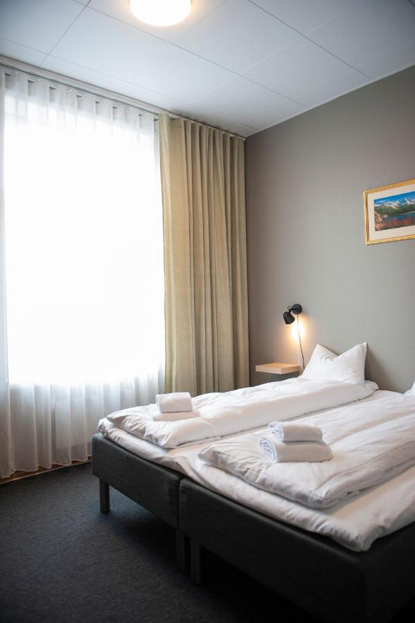Henriks Hotell Skien Extérieur photo